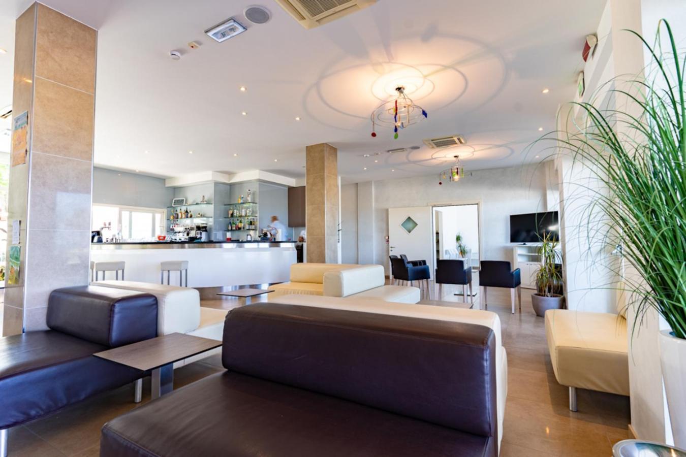 Hotel Bellevue Cattolica Exterior photo
